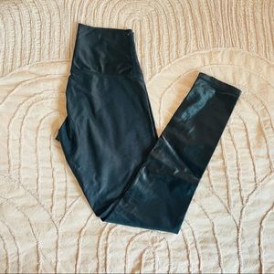 DYI High Shine Tight - Black